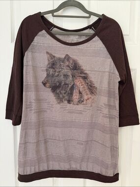 Free People We The Free Raglan Tee with Brown Trim and Wolf graphic, size L